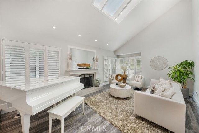 26 Windflower, Irvine, CA 92603