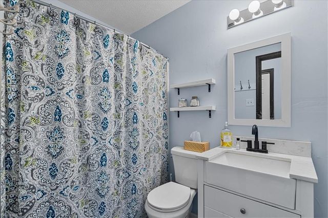 1449 Grantland Place, Greensboro, NC 27410