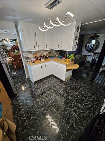 17400 Valley 74, Fontana, CA 92335