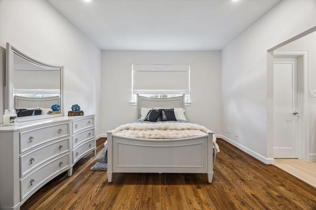 2122 Banks Street, Houston, TX 77098