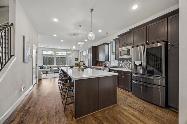 2122 Banks Street, Houston, TX 77098