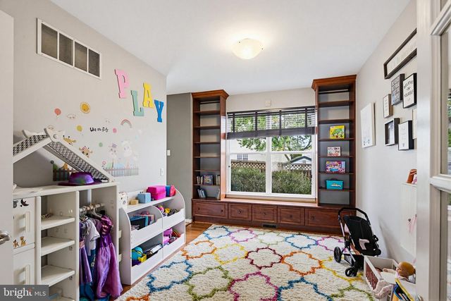 1023 WHEATFIELD DR, Millersville, MD 21108