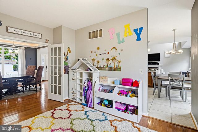 1023 WHEATFIELD DR, Millersville, MD 21108
