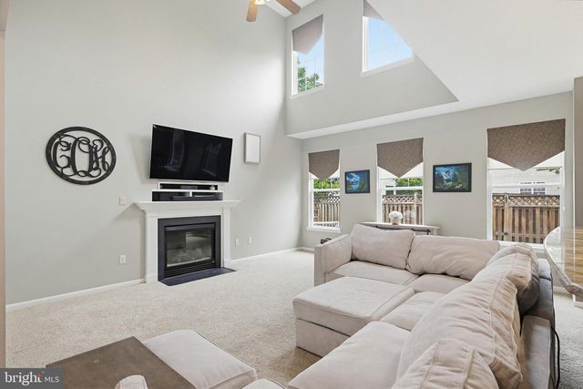 1023 WHEATFIELD DR, Millersville, MD 21108