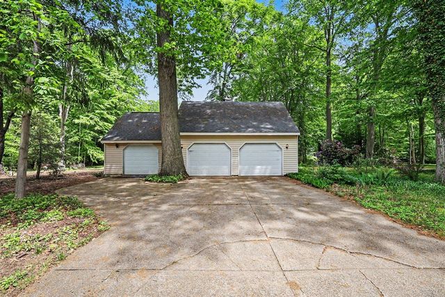 280 Portchester Road, Holland, MI 49424