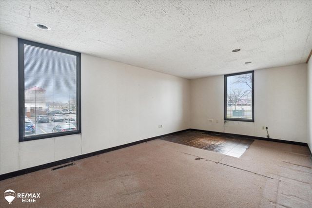 4414 Bay Road, Saginaw, MI 48603