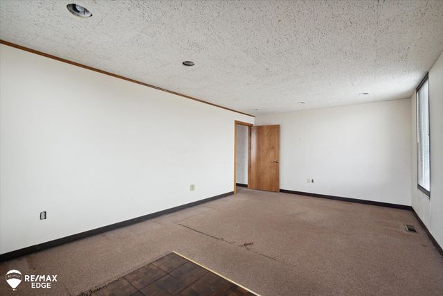 4414 Bay Road, Saginaw, MI 48603