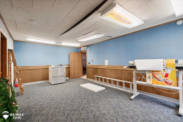 4414 Bay Road, Saginaw, MI 48603