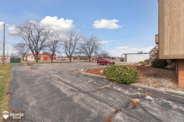 4414 Bay Road, Saginaw, MI 48603