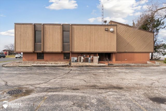 4414 Bay Road, Saginaw, MI 48603