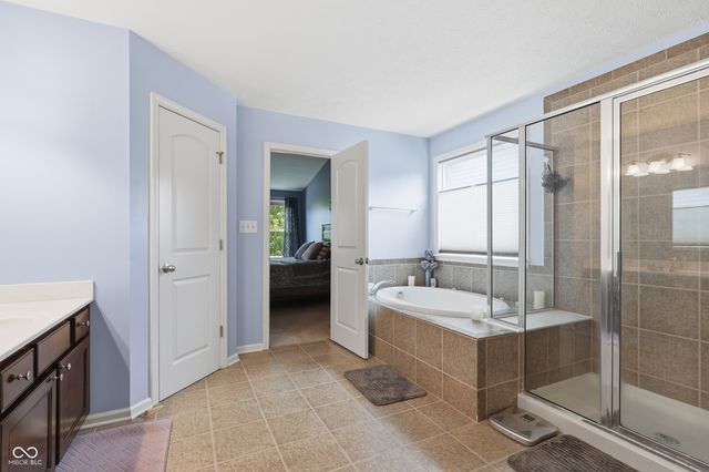 6140 Burleigh Place, Noblesville, IN 46062