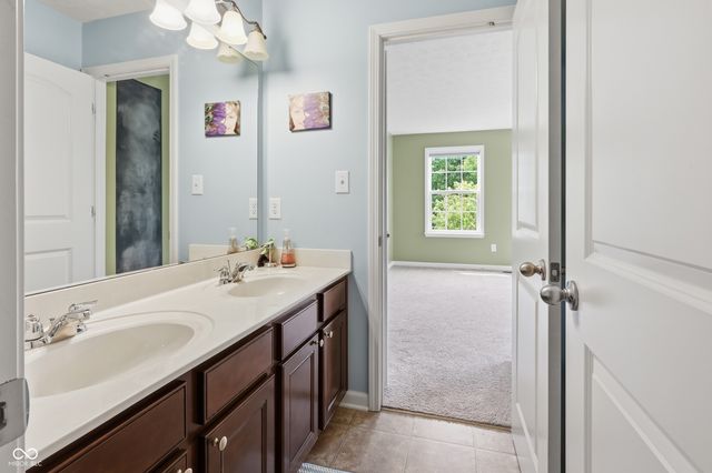 6140 Burleigh Place, Noblesville, IN 46062