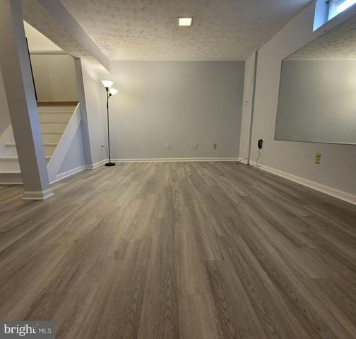 7974 TYSON OAKS CIR, Vienna, VA 22182