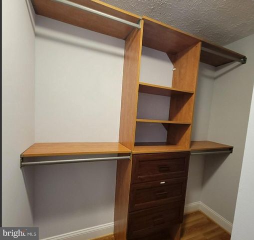 7974 TYSON OAKS CIR, Vienna, VA 22182