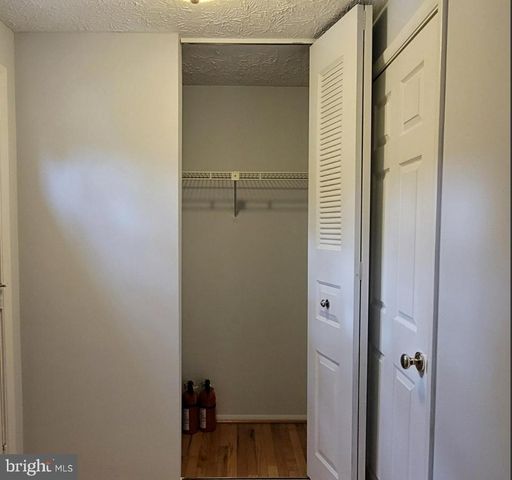 7974 TYSON OAKS CIR, Vienna, VA 22182