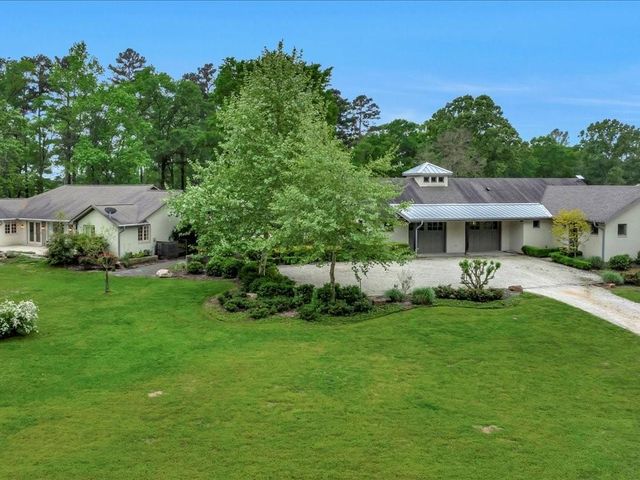 1810 Caspers Cove Road, Lufkin, TX 75904