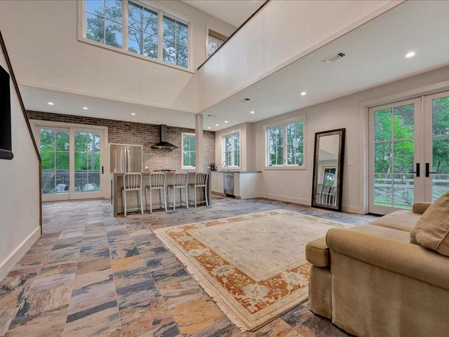 1810 Caspers Cove Road, Lufkin, TX 75904