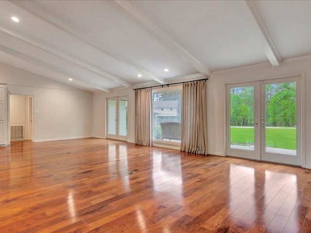 1810 Caspers Cove Road, Lufkin, TX 75904