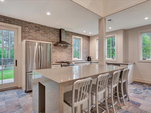 1810 Caspers Cove Road, Lufkin, TX 75904