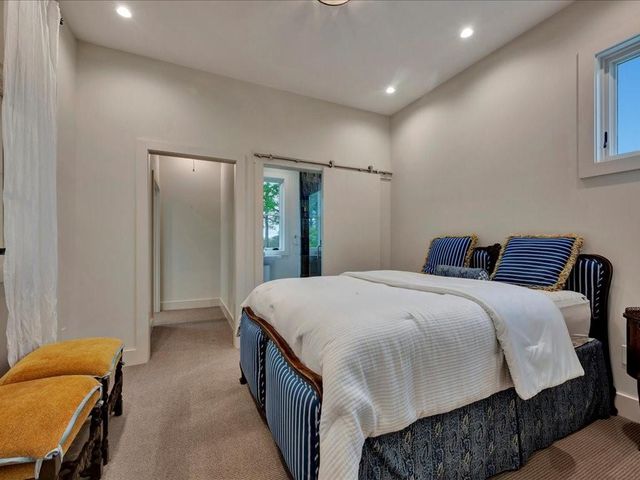 1810 Caspers Cove Road, Lufkin, TX 75904