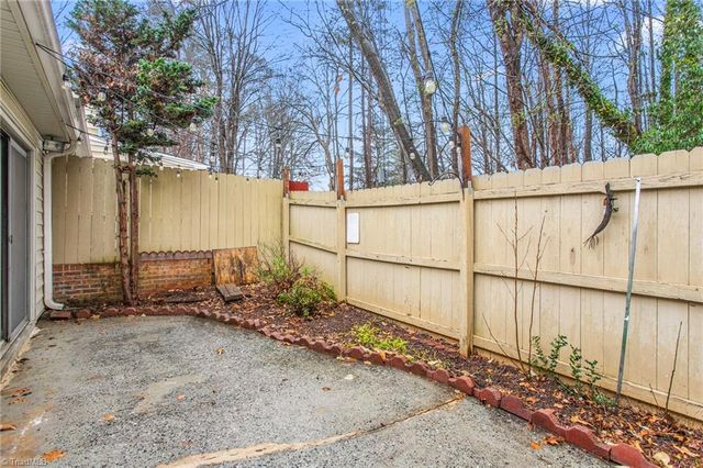 2662 Cottage Place, Greensboro, NC 27455