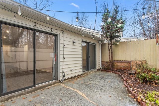 2662 Cottage Place, Greensboro, NC 27455