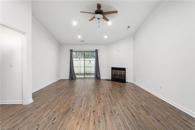 2662 Cottage Place, Greensboro, NC 27455