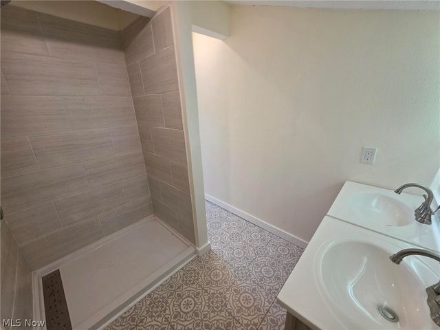 10306 Winthrop Road, Streetsboro, OH 44241