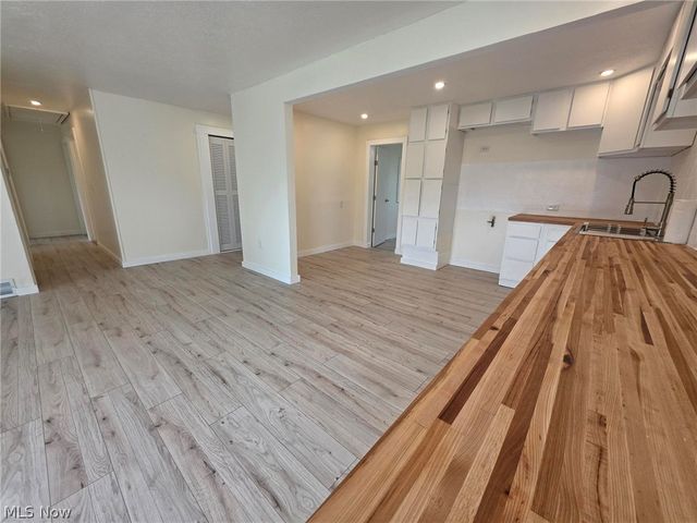 10306 Winthrop Road, Streetsboro, OH 44241