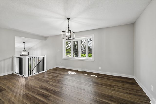 3301 Melanie Drive, Urbandale, IA 50322