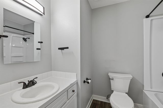 3301 Melanie Drive, Urbandale, IA 50322