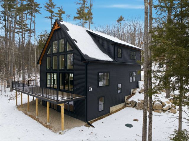 2 Jordan Way, Tuftonboro, NH 03816