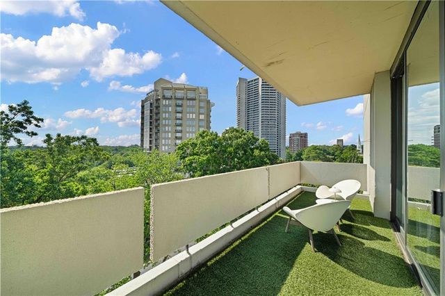 2575 Peachtree Road NE 12D, Atlanta, GA 30305