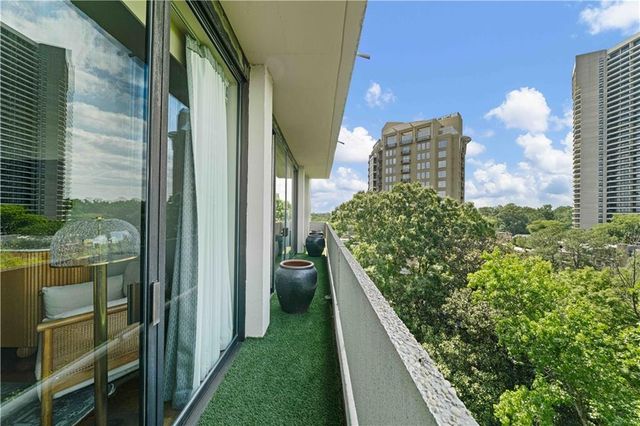 2575 Peachtree Road NE 12D, Atlanta, GA 30305