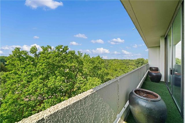 2575 Peachtree Road NE 12D, Atlanta, GA 30305
