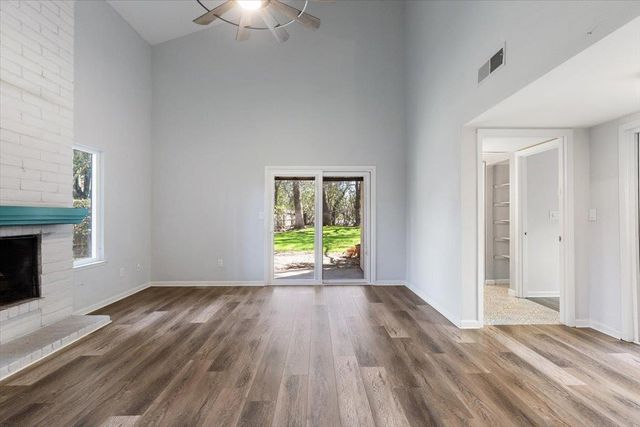 4826 Garden Homes Pl, Elk Grove, CA 95758