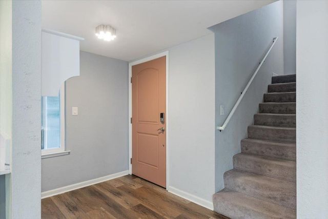 4826 Garden Homes Pl, Elk Grove, CA 95758