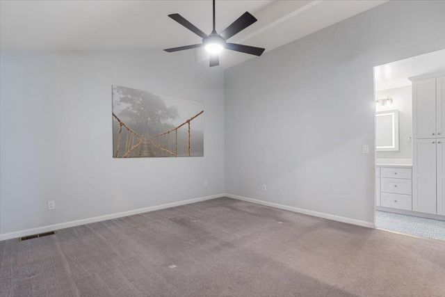 4826 Garden Homes Pl, Elk Grove, CA 95758