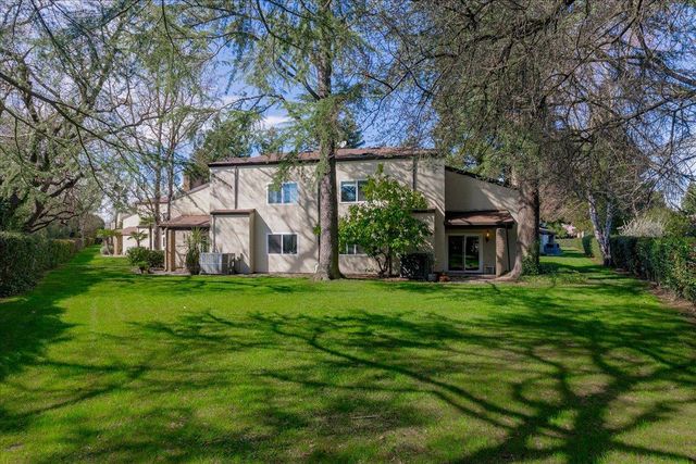 4826 Garden Homes Pl, Elk Grove, CA 95758