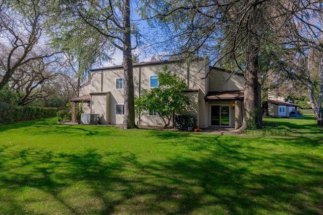 4826 Garden Homes Pl, Elk Grove, CA 95758