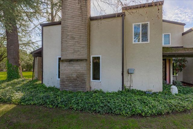 4826 Garden Homes Pl, Elk Grove, CA 95758