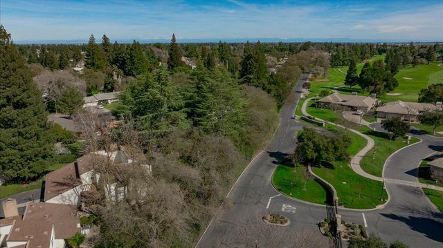 4826 Garden Homes Pl, Elk Grove, CA 95758