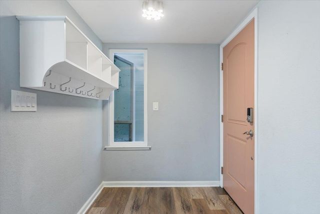 4826 Garden Homes Pl, Elk Grove, CA 95758