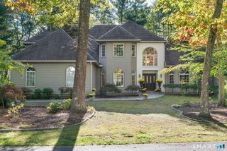 13 Chatsworth Place, Farmington, CT 06032