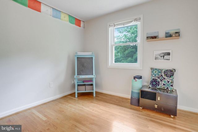 8805 MENARD CT, Alexandria, VA 22309