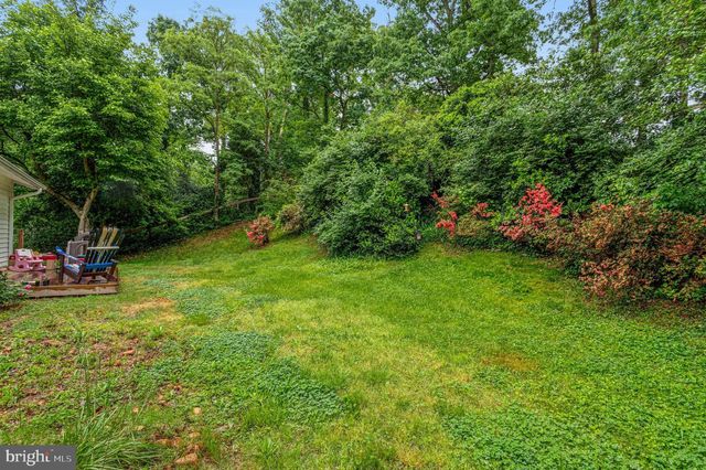 8805 MENARD CT, Alexandria, VA 22309