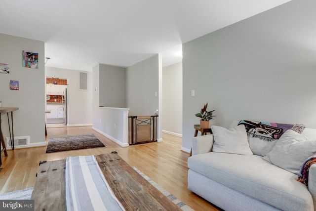 8805 MENARD CT, Alexandria, VA 22309
