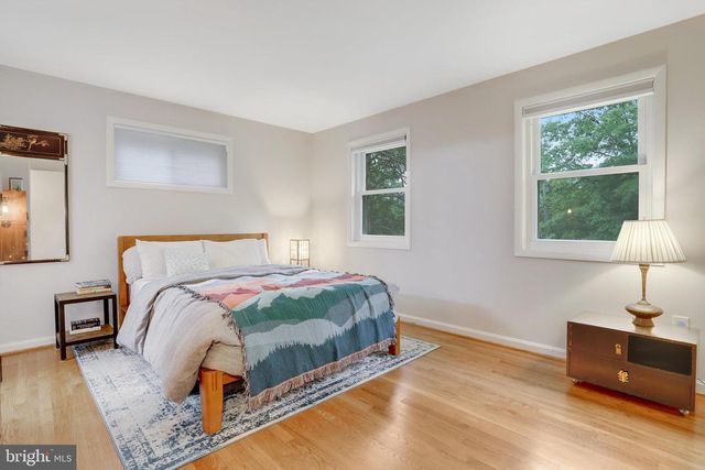 8805 MENARD CT, Alexandria, VA 22309