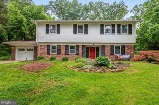 8805 MENARD CT, Alexandria, VA 22309