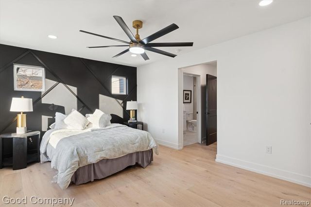 125 N Washington Ave Avenue, Royal Oak, MI 48067